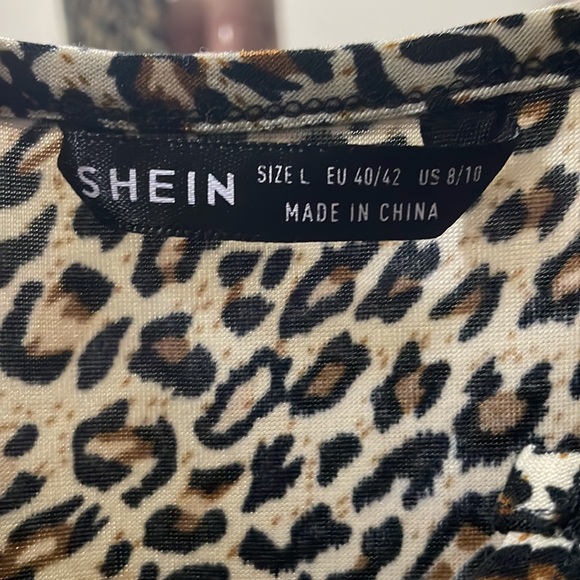 SHEIN SHIRTS BUNDLE - Picture 4 of 6